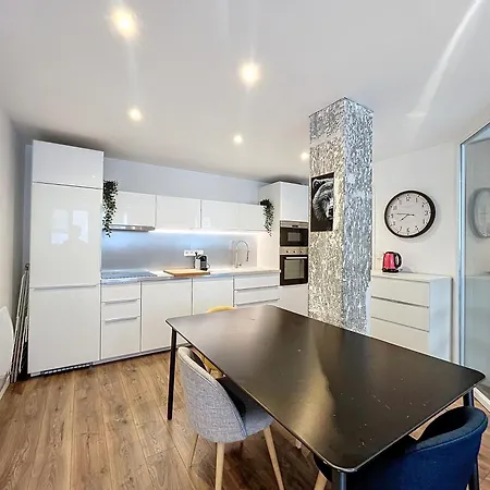 Hypercentre, T2 Style Loft , Fibre